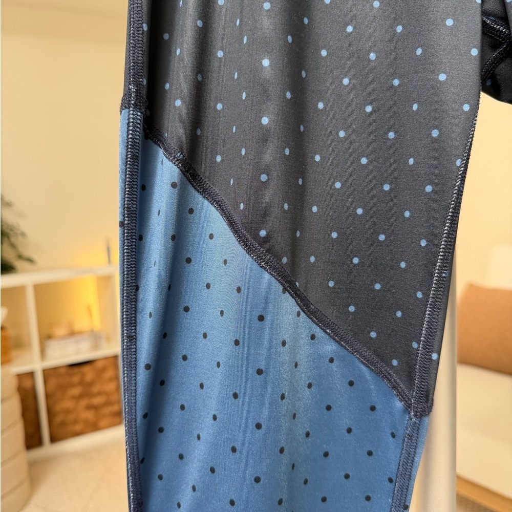 Women’s | Beyond Yoga Lux High Waisted Leggings, Blue Colorblock | Medium - Picture 4 of 6